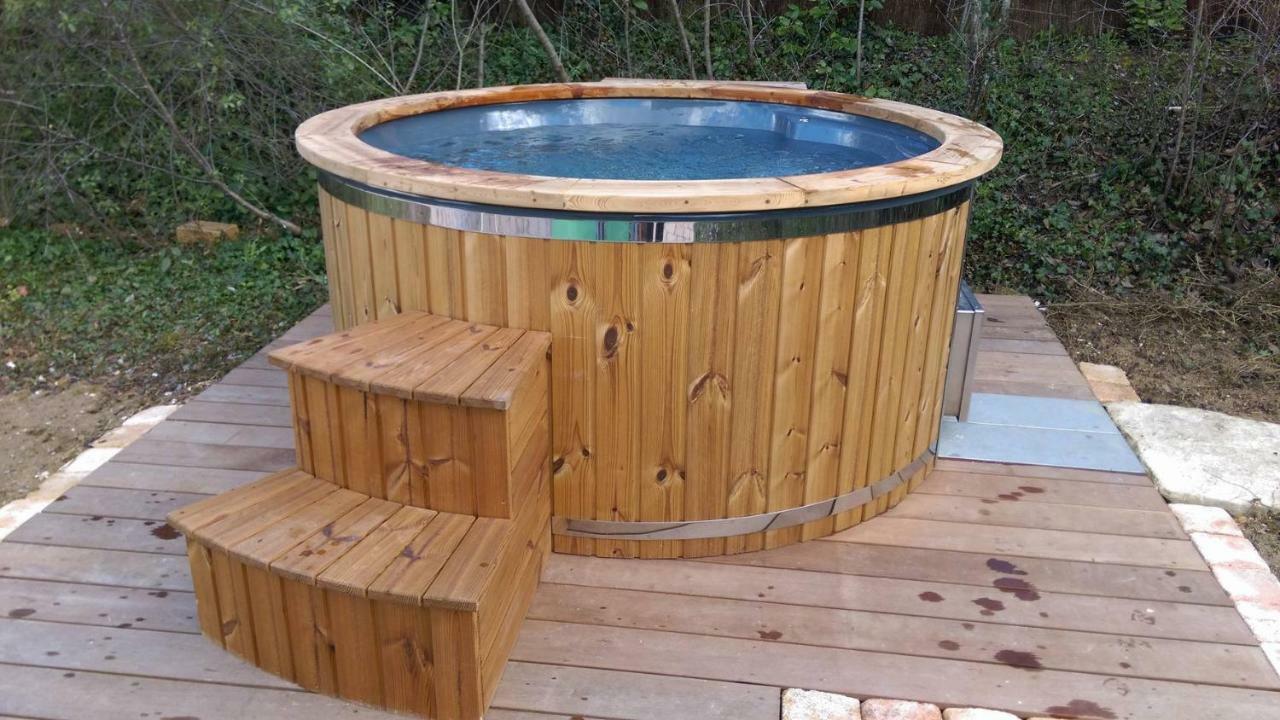 Spa Cabanon De Charme - Le Garagai メルイユ エクステリア 写真